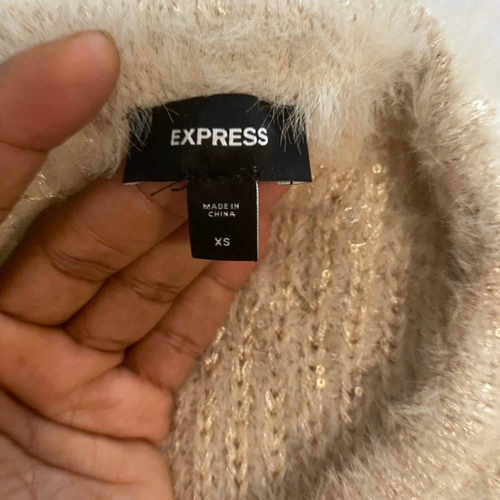 Sweater - Picture 2 of 3